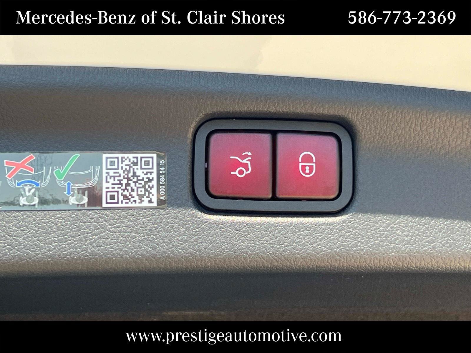 Used 2024 Mercedes-Benz C 300 4MATIC Sedan image 14