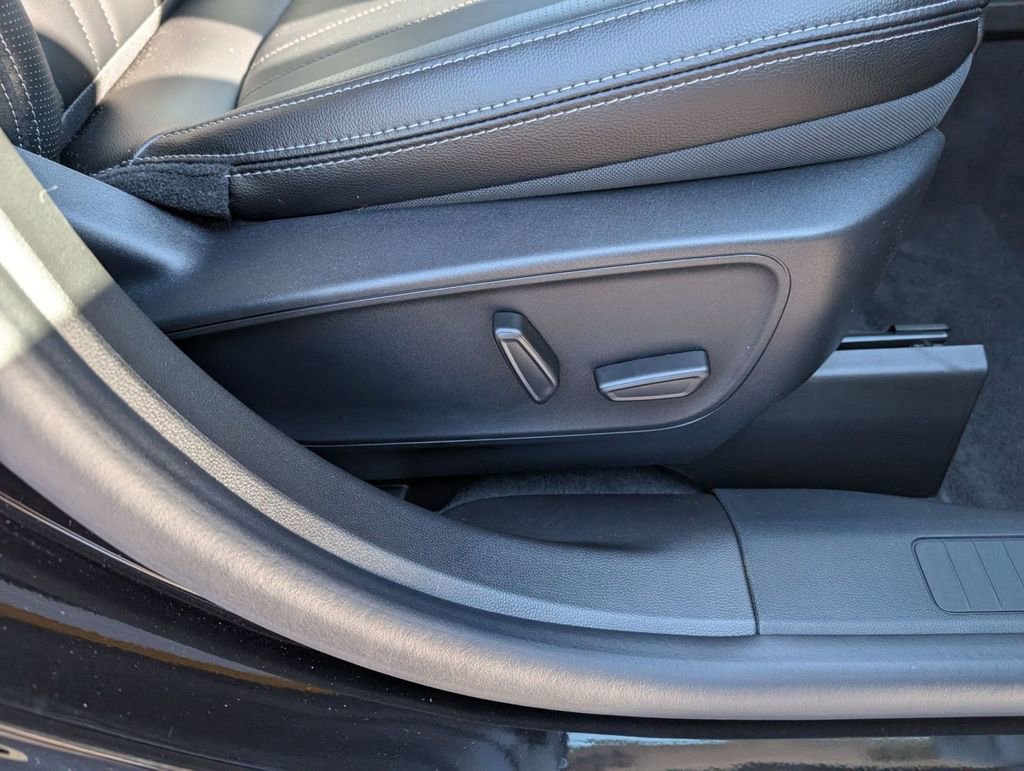 New 2026 Ford Escape Platinum w/ Premium Technology Package AWD/4WD image 50