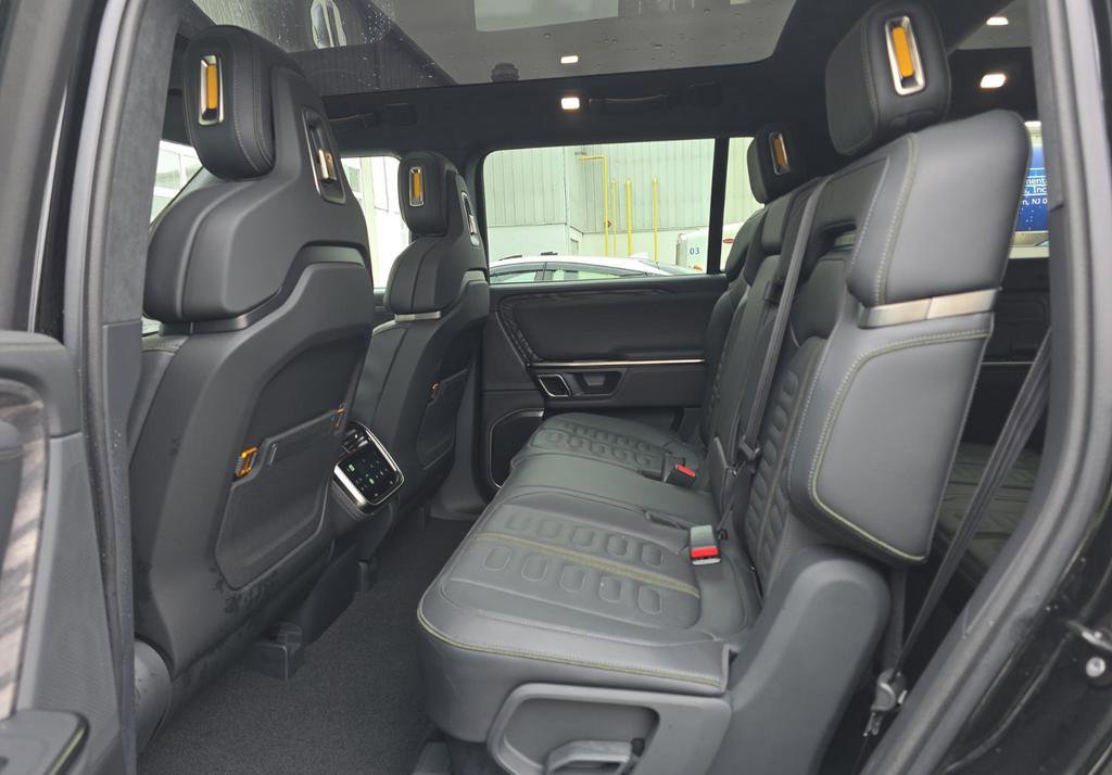 Used 2022 Rivian R1S Launch Edition AWD/4WD image 8