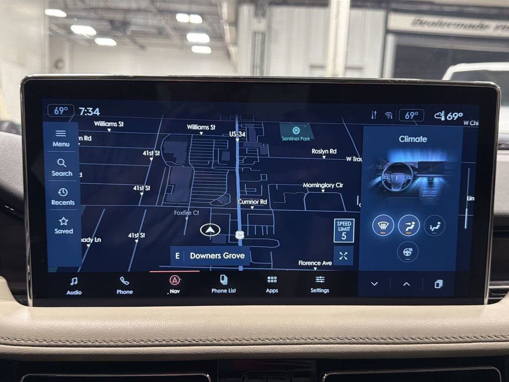 Certified 2022 Lincoln Nautilus Reserve w/ Luxury Package image 20