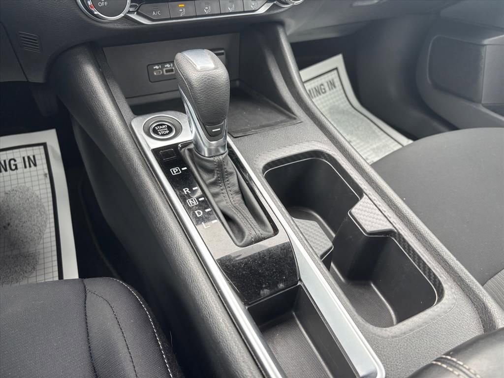 Used 2022 Nissan Sentra SV w/ Trunk Package image 20