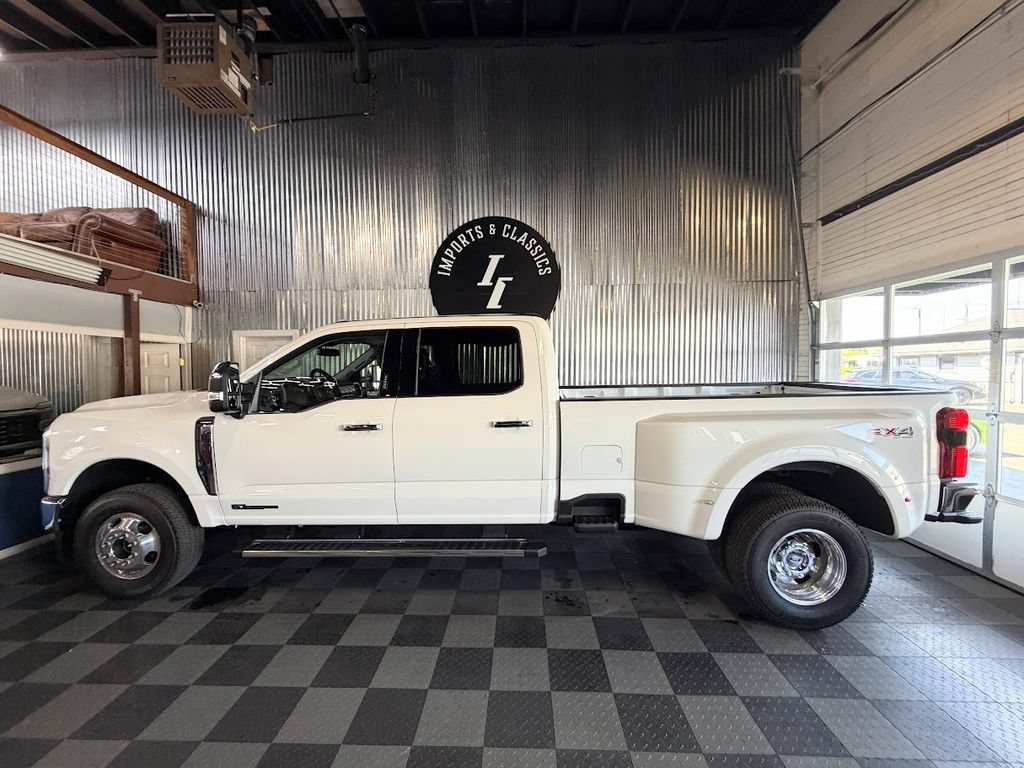 Used 2026 Ford F350 Lariat w/ Lariat Premium Package AWD/4WD image 8