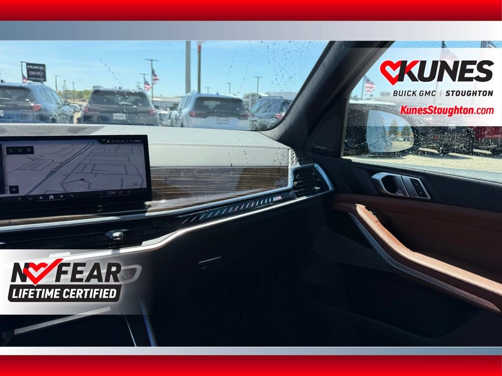 Used 2024 BMW X5 M60i AWD/4WD image 46