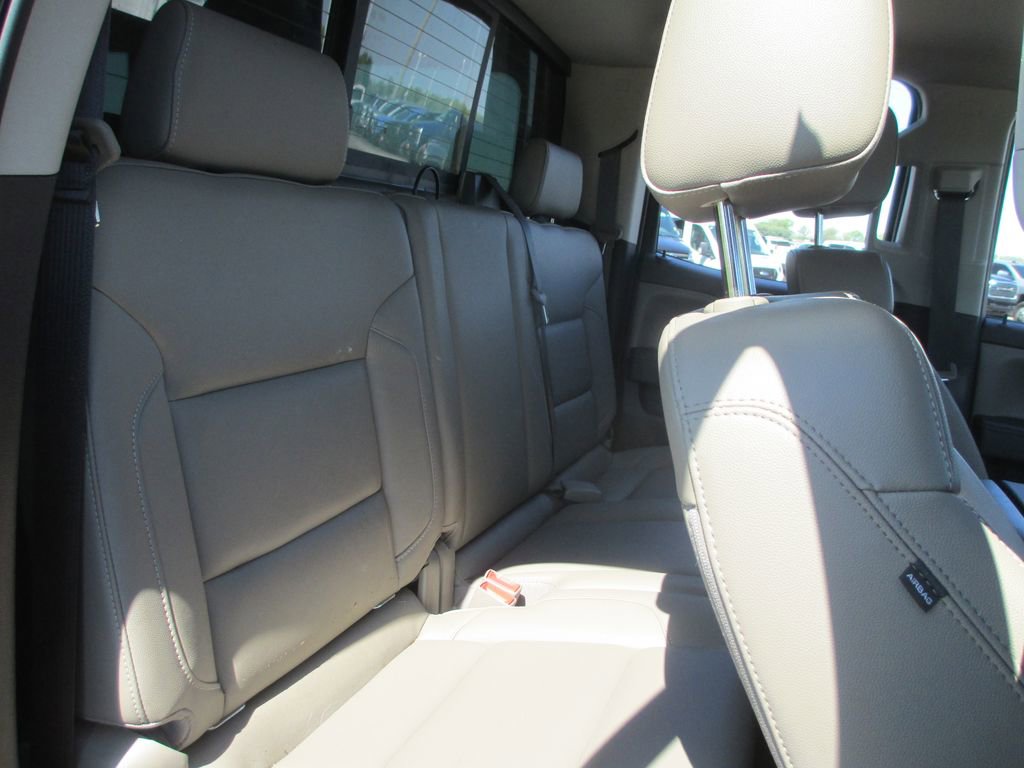 Used 2017 GMC Sierra 2500 SLT image 24
