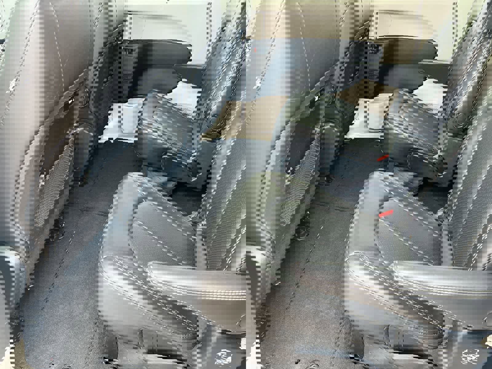 Used 2023 Chrysler Pacifica Touring-L image 18