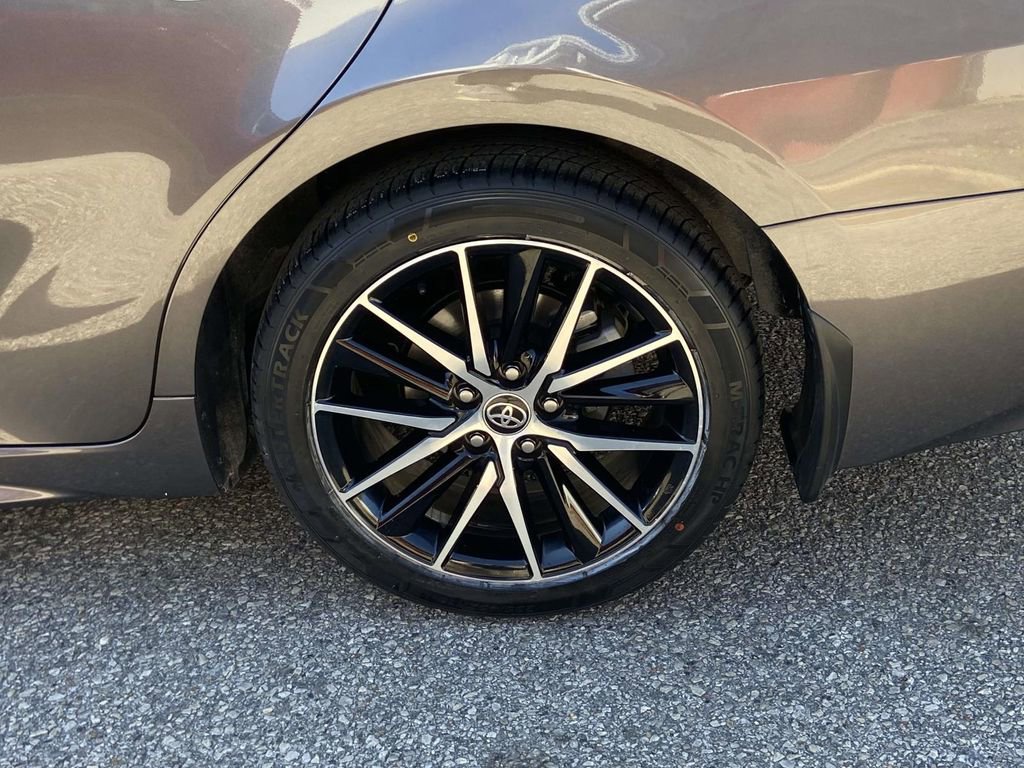 Used 2023 Toyota Camry SE w/ Convenience Package image 8