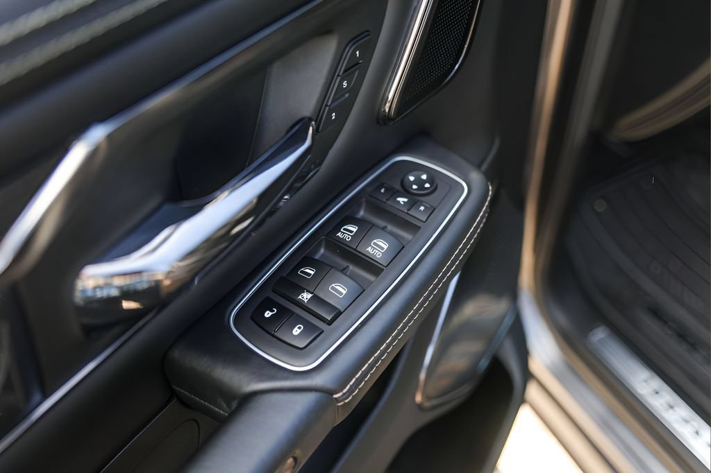Used 2024 RAM 1500 Limited AWD/4WD image 26