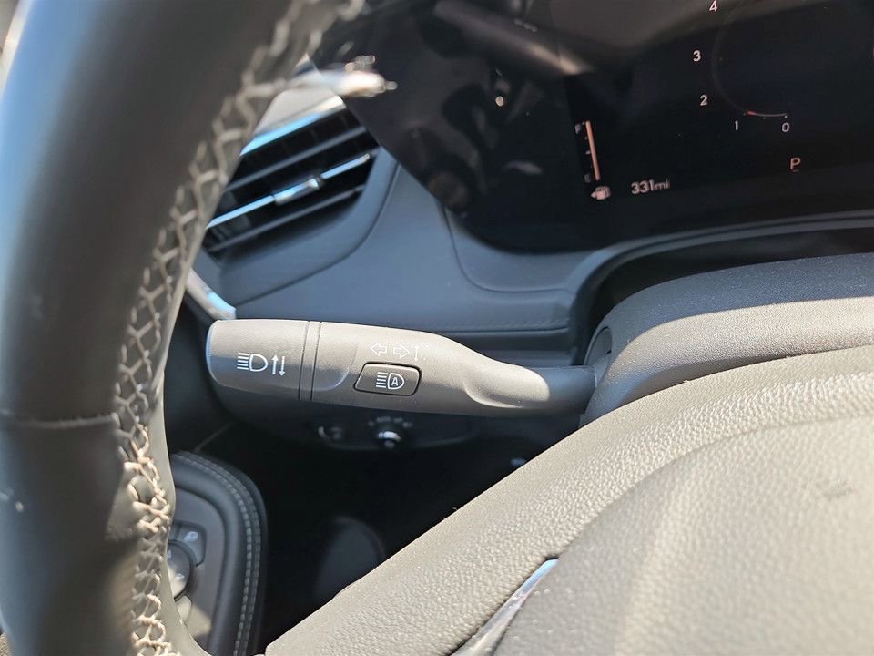 Used 2025 Buick Encore GX Preferred image 20