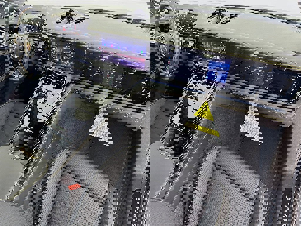 New 2026 Porsche Panamera 4 image 32