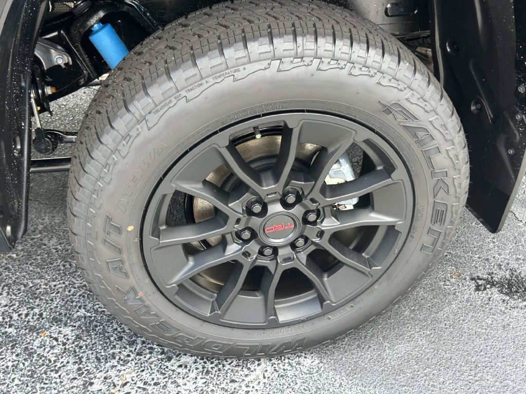 New 2026 Toyota Tundra Platinum w/ TRD Off-Road Package AWD/4WD image 10