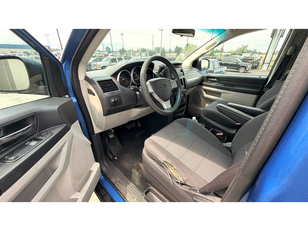 Used 2008 Dodge Grand Caravan SE FWD image 20