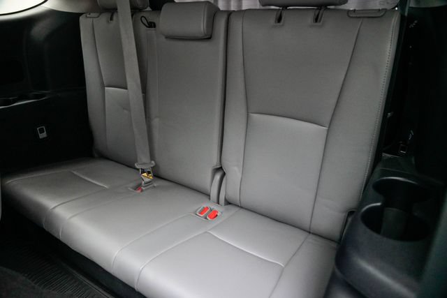 Used 2021 Toyota Highlander Platinum AWD/4WD image 25