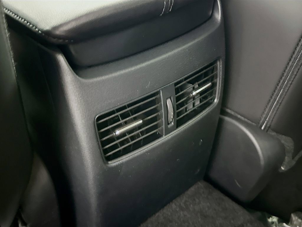 New 2025 MAZDA CX-30 AWD 2.5 S w/ Select Sport Pkg image 31