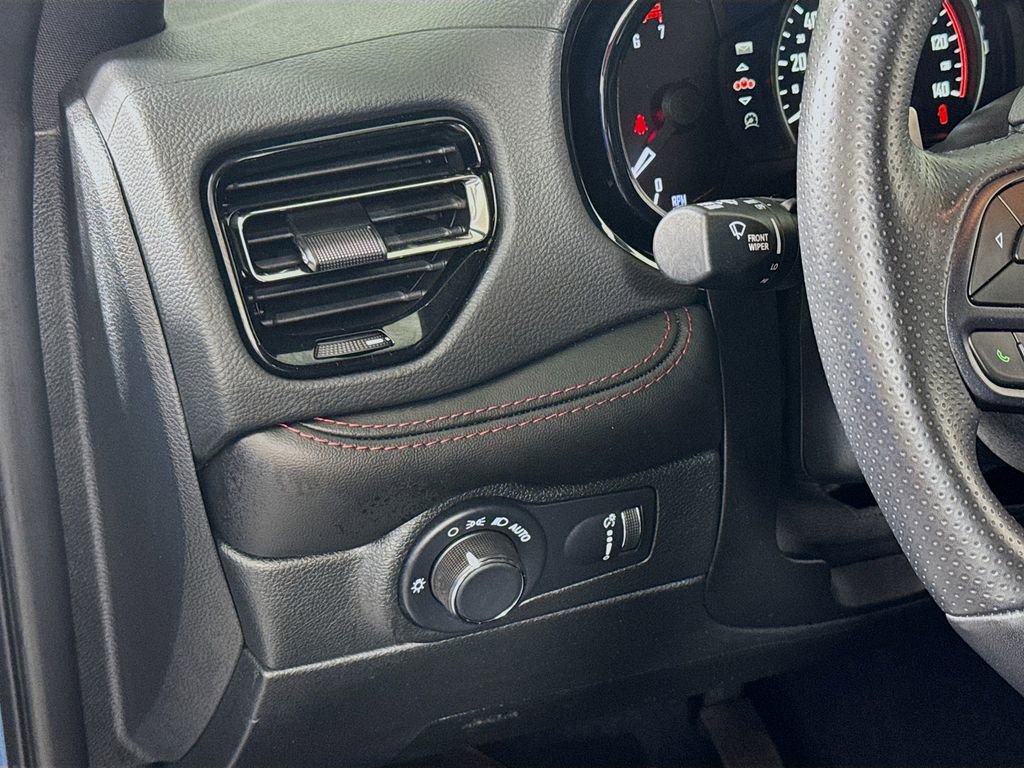 Used 2025 Dodge Durango GT AWD/4WD image 10