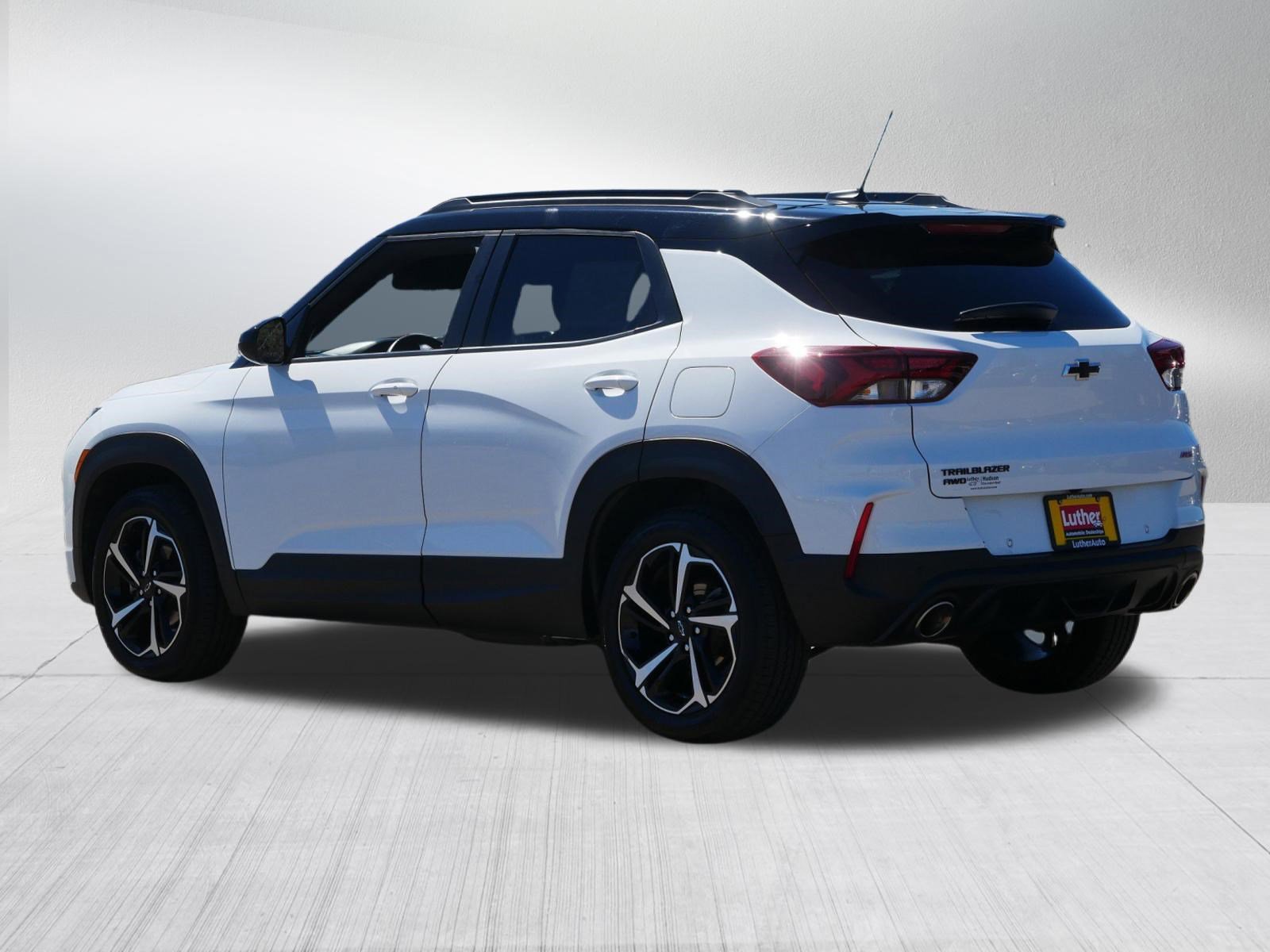 Used 2021 Chevrolet TrailBlazer RS w/ Technology Package image 5