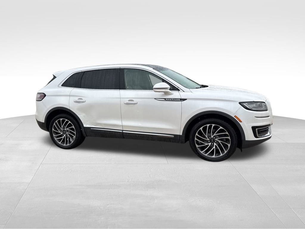 Used 2019 Lincoln Nautilus Reserve w/ Driver Assistance Package image 2