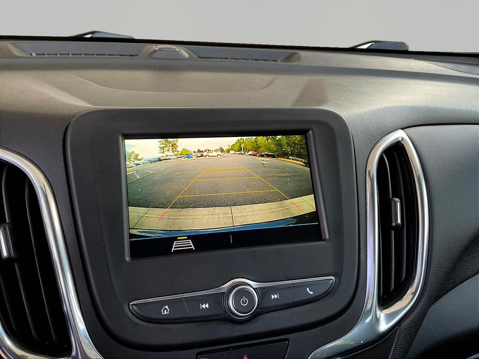 Used 2019 Chevrolet Equinox LT FWD image 14