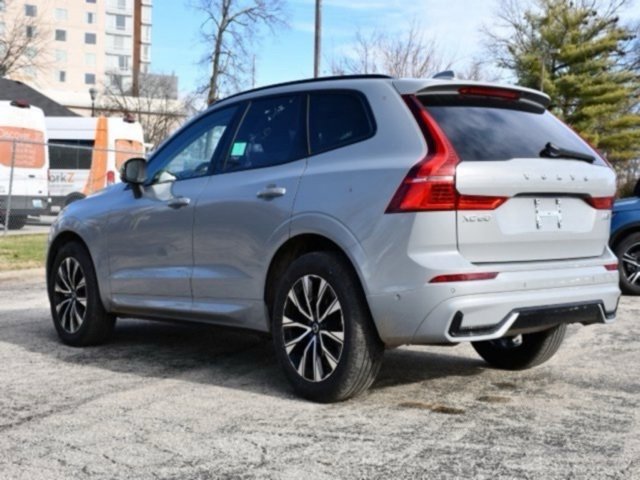 Certified 2025 Volvo XC60 B5 Plus image 5