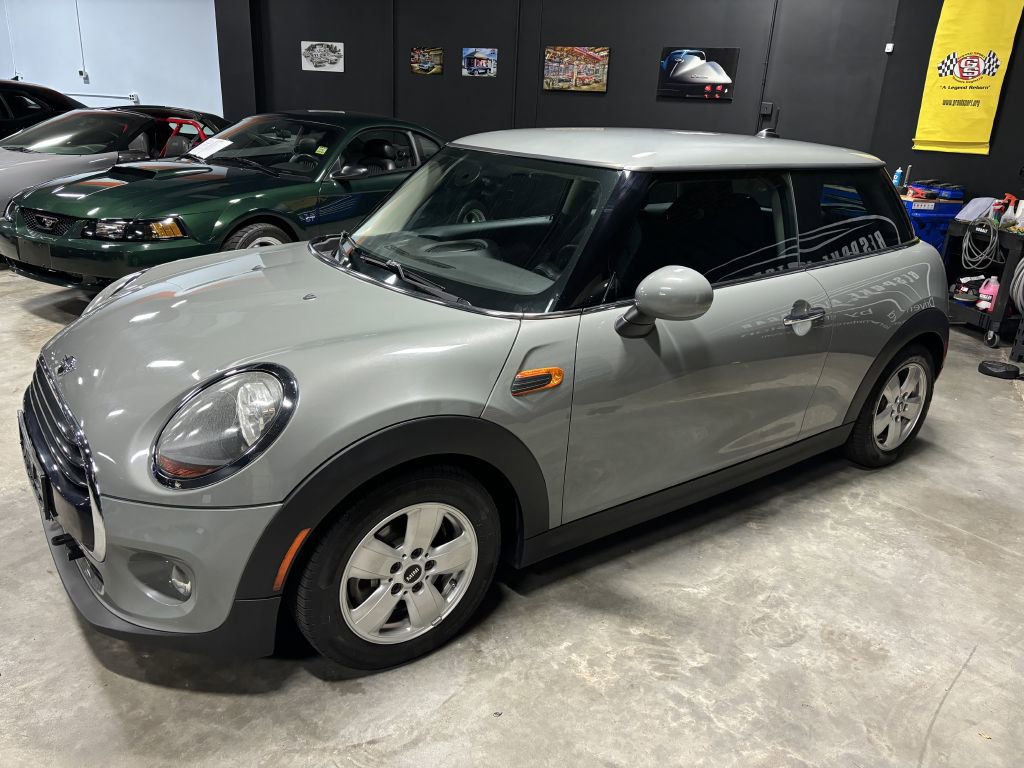 Used 2019 MINI Cooper 2-Door Hardtop w/ Storage Package image 3