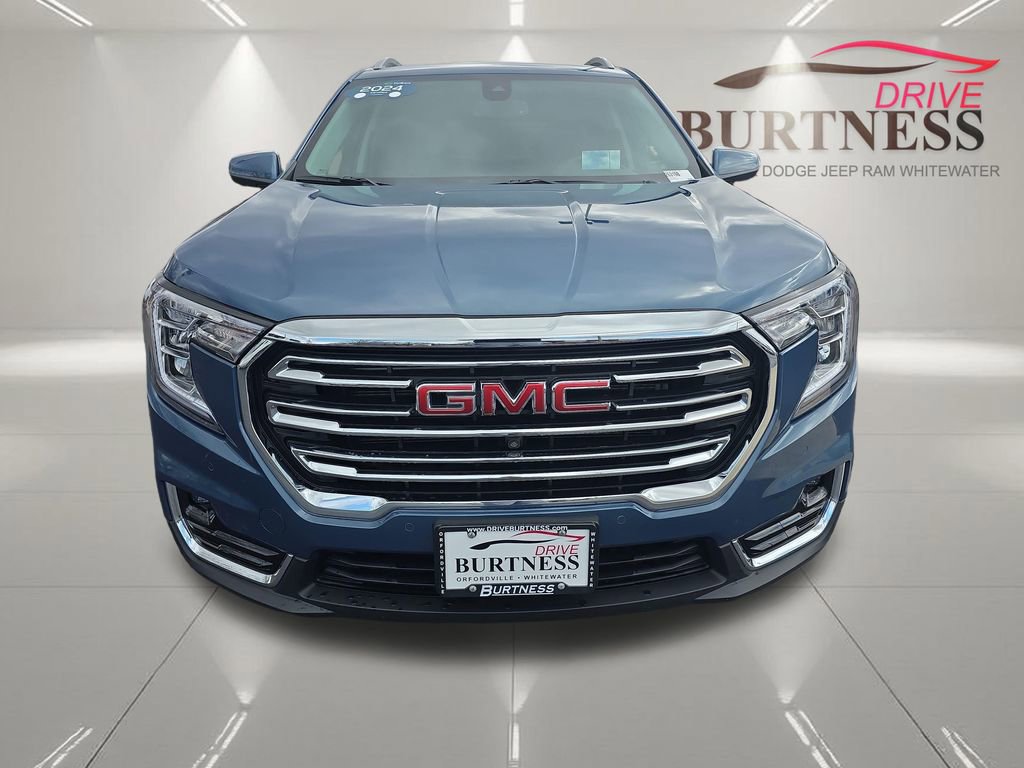 Certified 2024 GMC Terrain SLT w/ Infotainment Package II AWD/4WD image 3