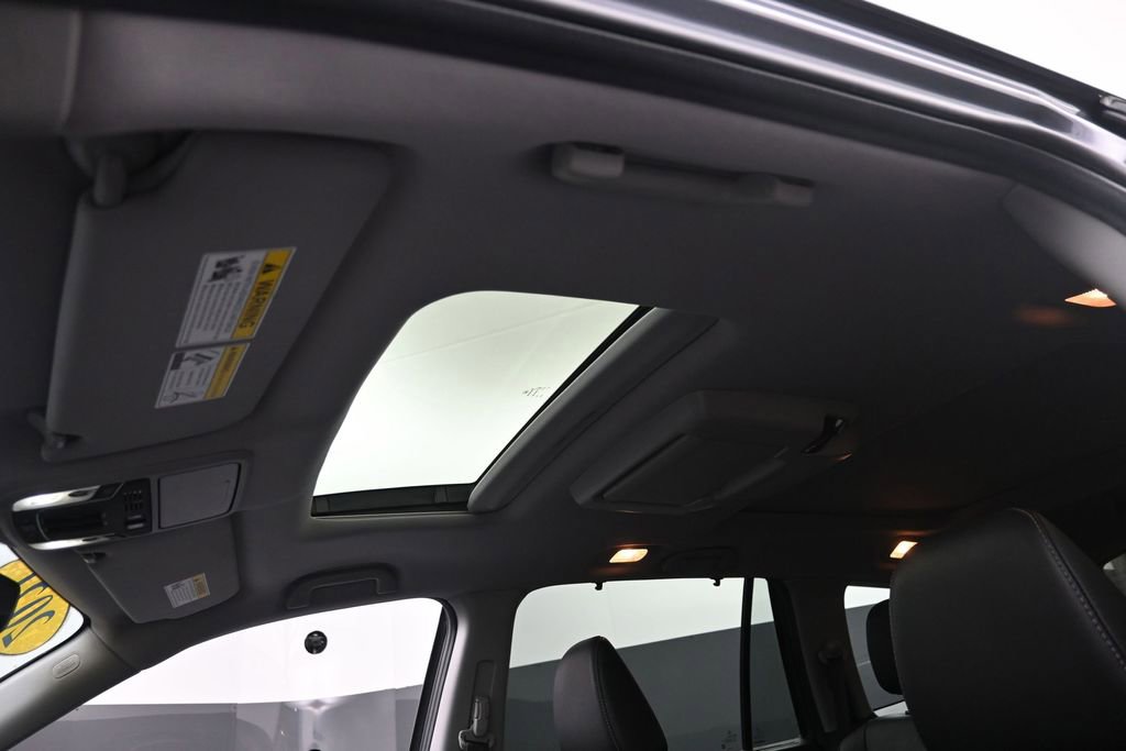 Used 2021 Honda Pilot Elite image 20