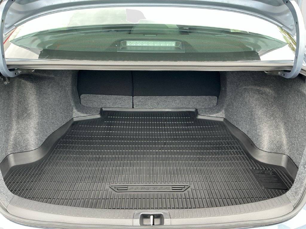 New 2026 Toyota Corolla LE FWD image 17