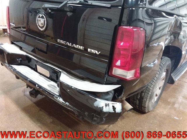 Used 2003 Cadillac Escalade ESV AWD w/ Marketing Vehicle Package image 21