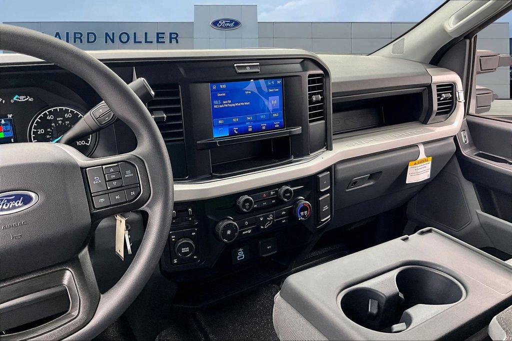 New 2026 Ford F250 XL w/ XL Chrome Package image 6