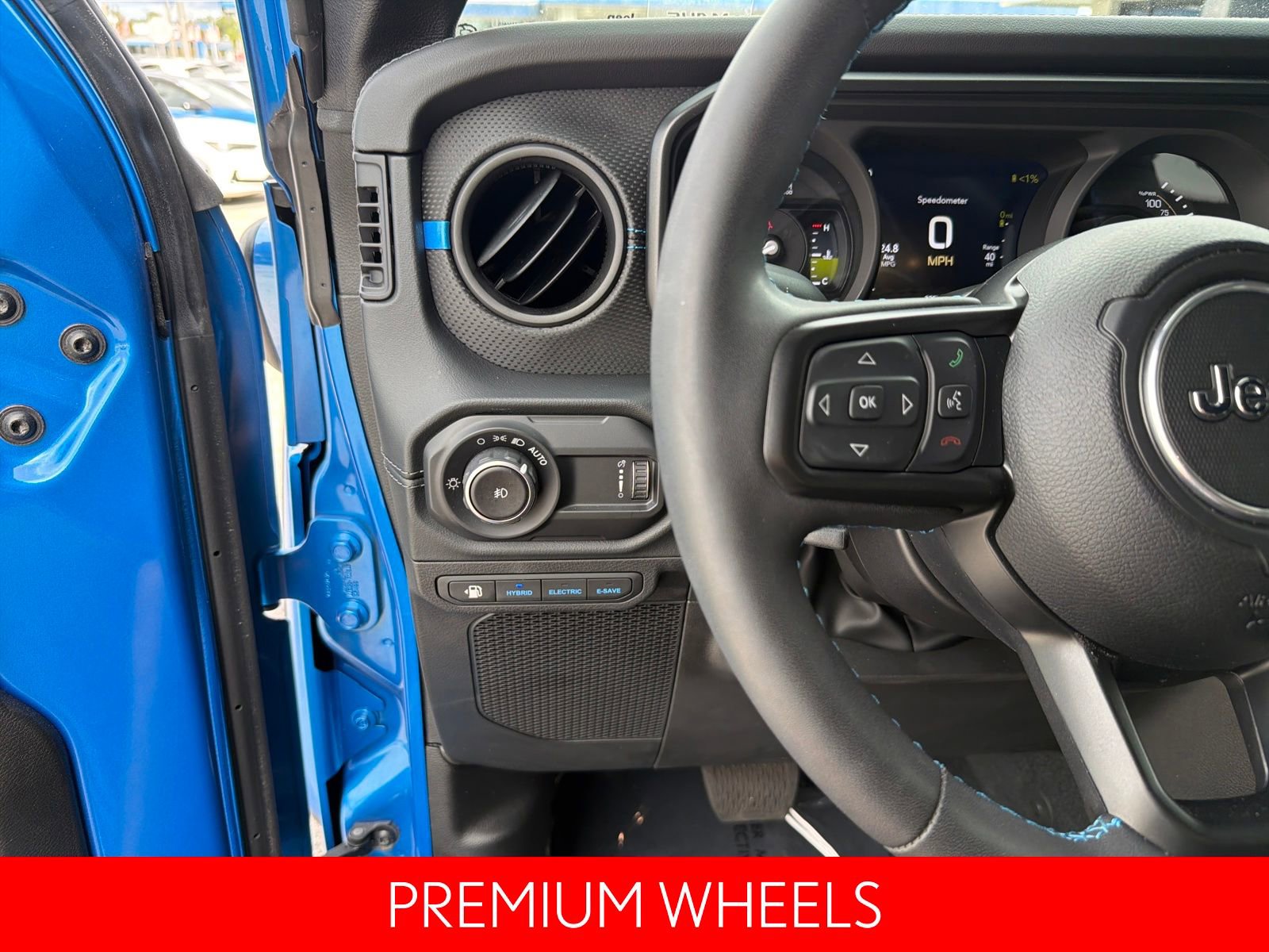 Used 2024 Jeep Wrangler Unlimited Rubicon 4xe image 16