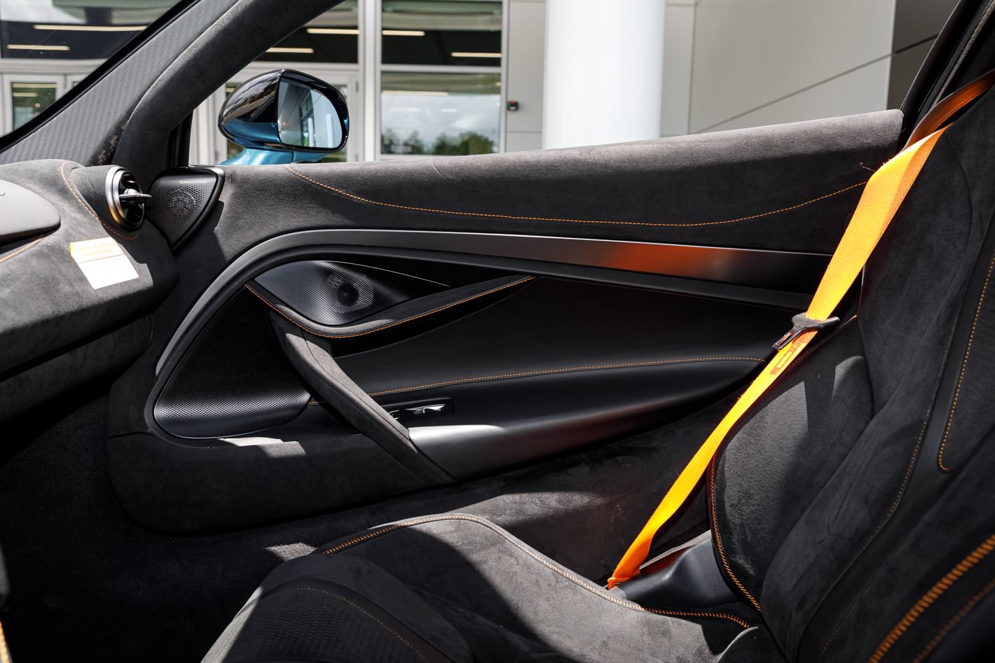 Used 2025 McLaren 750S RWD image 50