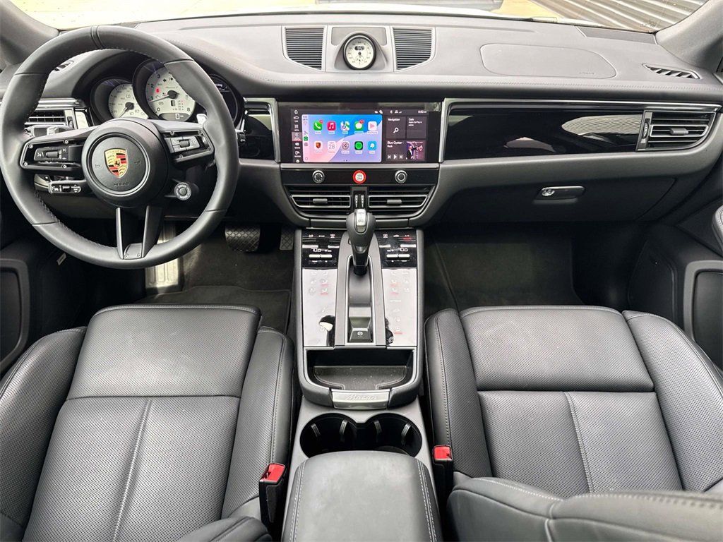 New 2025 Porsche Macan Turbo image 17