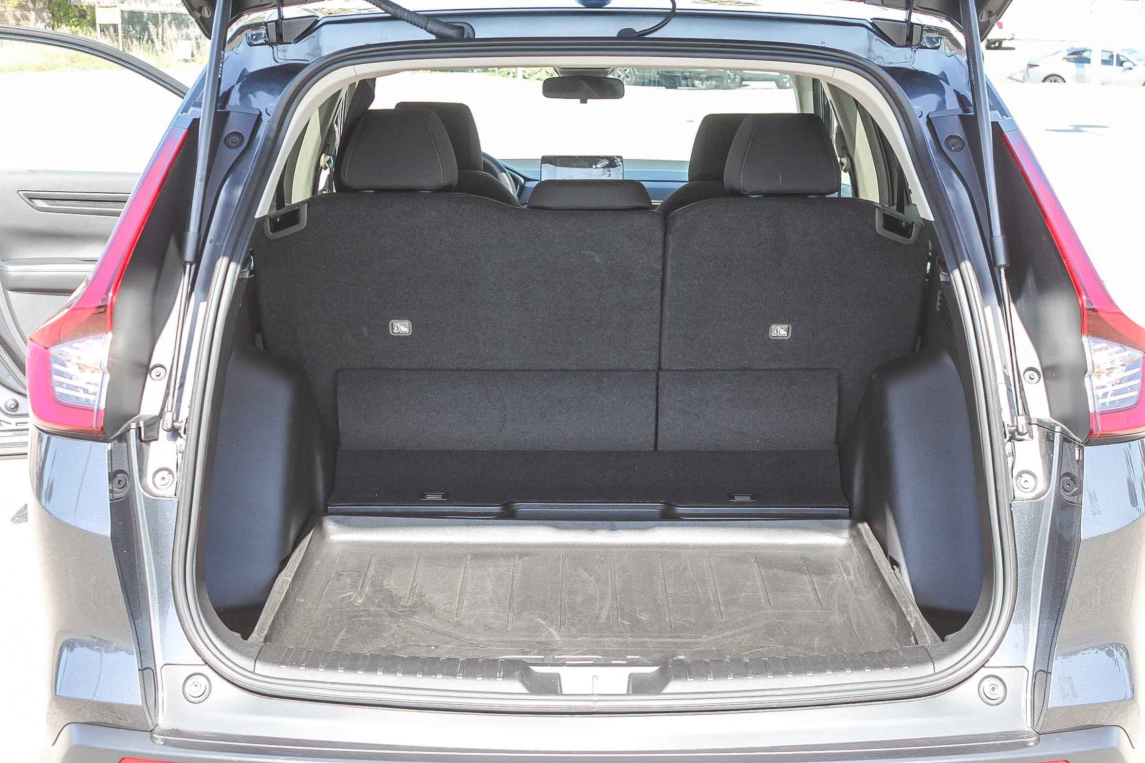 Certified 2025 Honda CR-V EX image 28