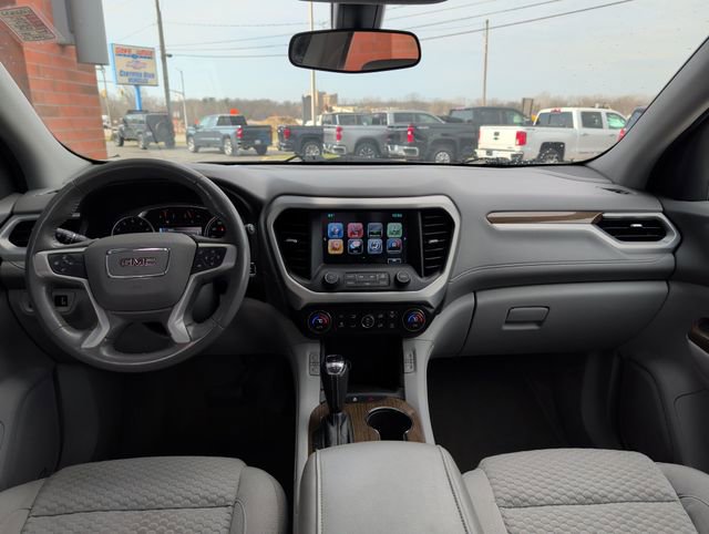 Used 2017 GMC Acadia SLE image 24