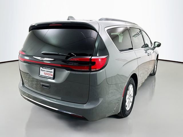 Used 2022 Chrysler Pacifica Touring-L image 7