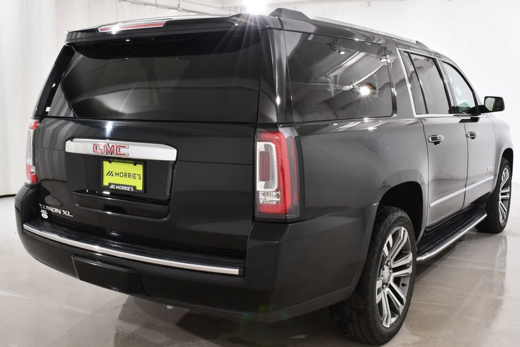 Used 2017 GMC Yukon XL Denali w/ Open Road Package AWD/4WD image 12