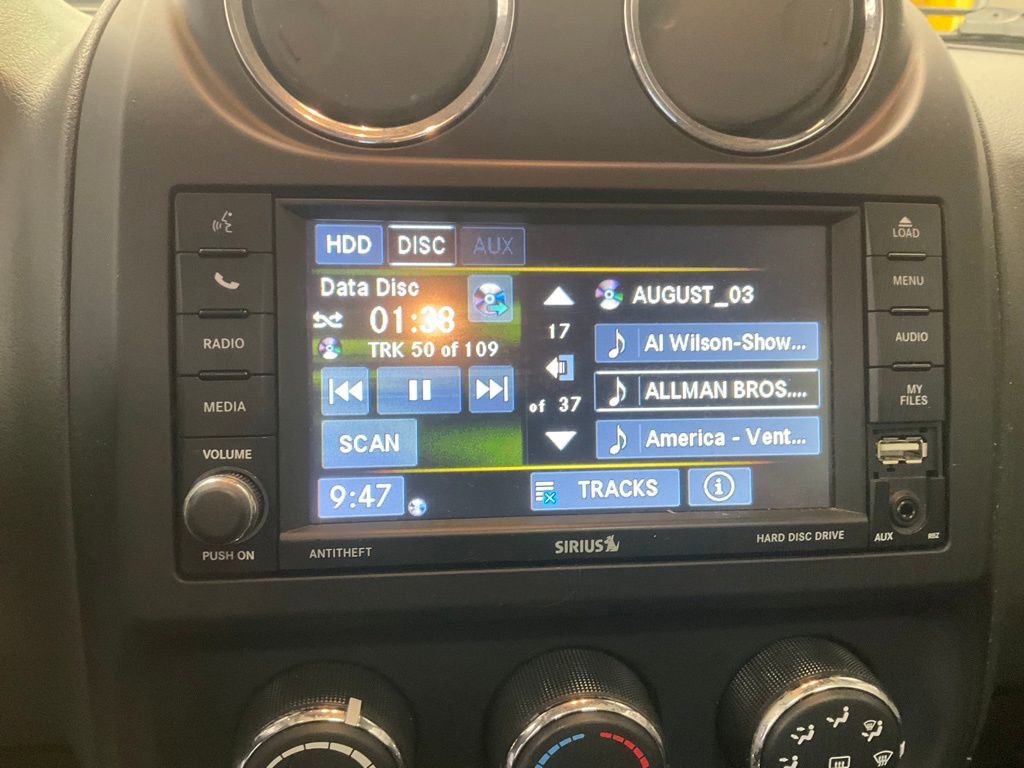 Used 2014 Jeep Patriot Latitude w/ Sun/Sound Group AWD/4WD image 17