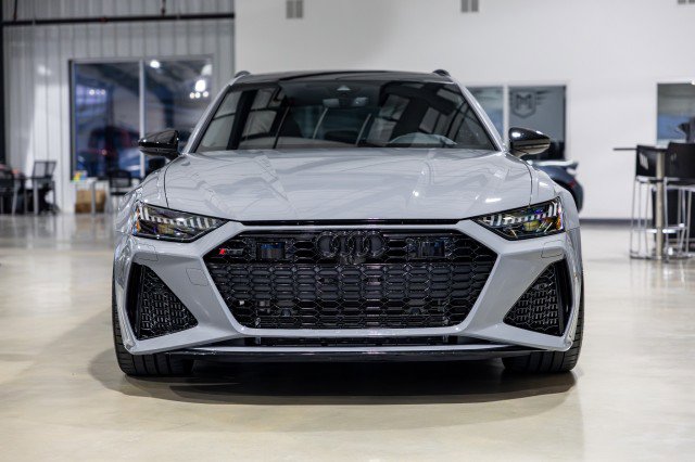 Used 2025 Audi RS 6 performance w/ Black Optic Package image 9