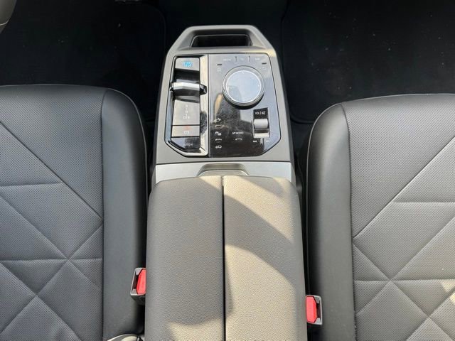 Certified 2025 BMW iX M60 image 20