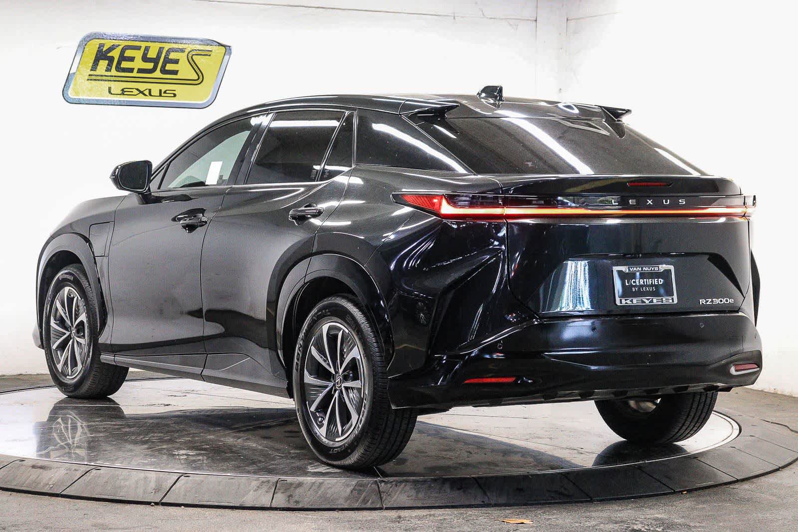 Used 2024 Lexus RZ 300e Premium w/ Accessory Package (Z1) FWD image 2