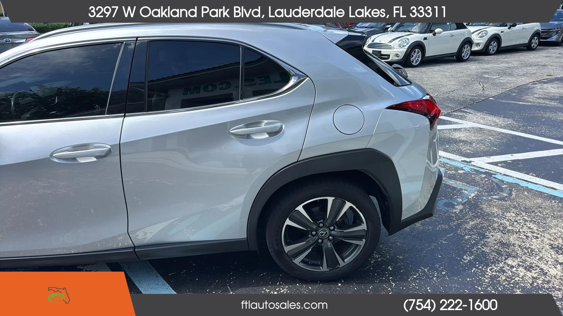 Used 2019 Lexus UX 200 w/ Premium Package FWD image 16