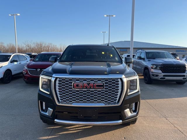 Used 2022 GMC Yukon XL Denali image 2