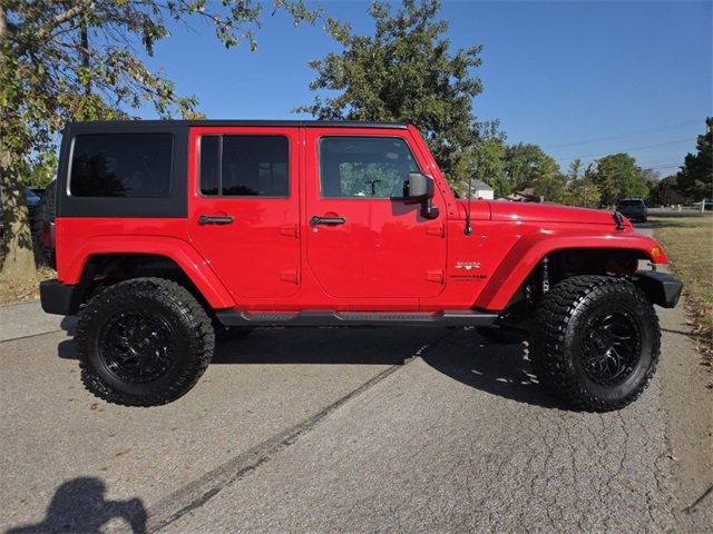 Used 2018 Jeep Wrangler Unlimited Sahara image 9