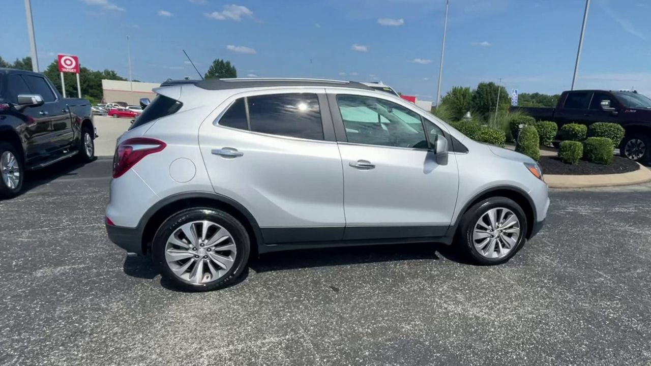 Used 2020 Buick Encore Preferred w/ Safety Package FWD image 2