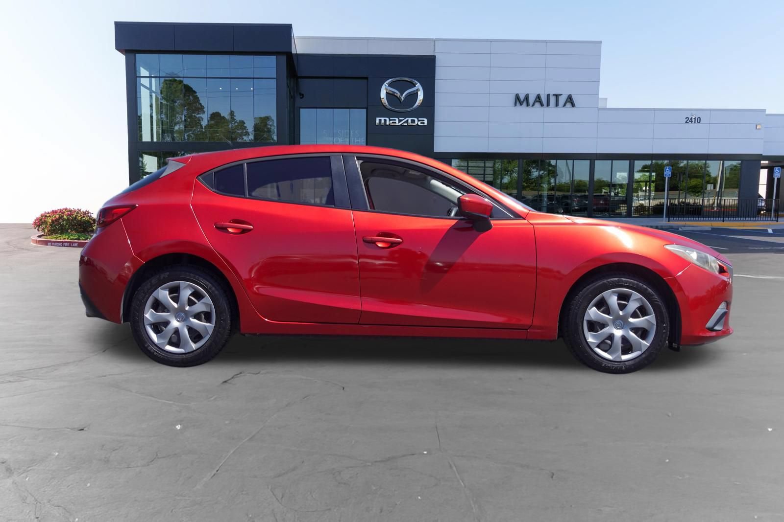 Used 2014 MAZDA MAZDA3 i Sport FWD image 2