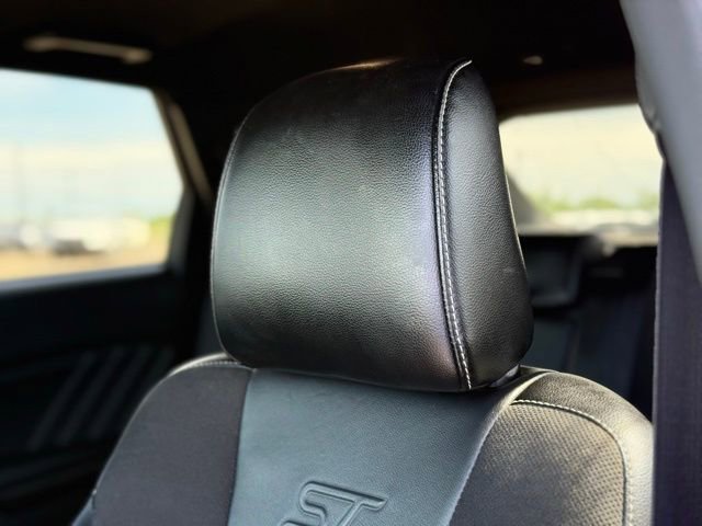 Used 2023 Ford Edge ST AWD/4WD image 15