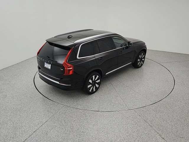 Certified 2025 Volvo XC90 T8 Plus w/ Protection Package Premier AWD/4WD image 17