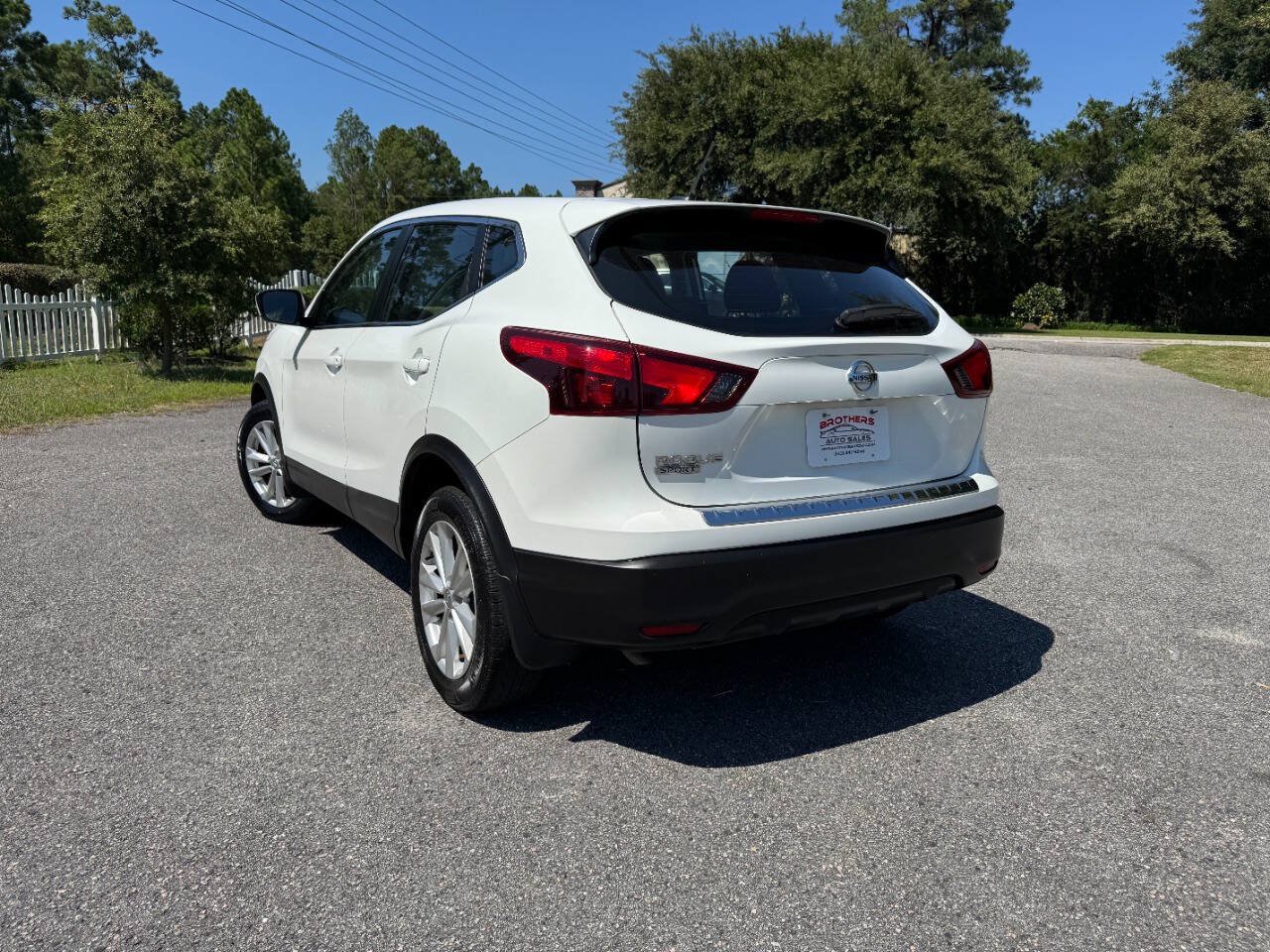 Used 2018 Nissan Rogue Sport S w/ S Appearance Package FWD image 29