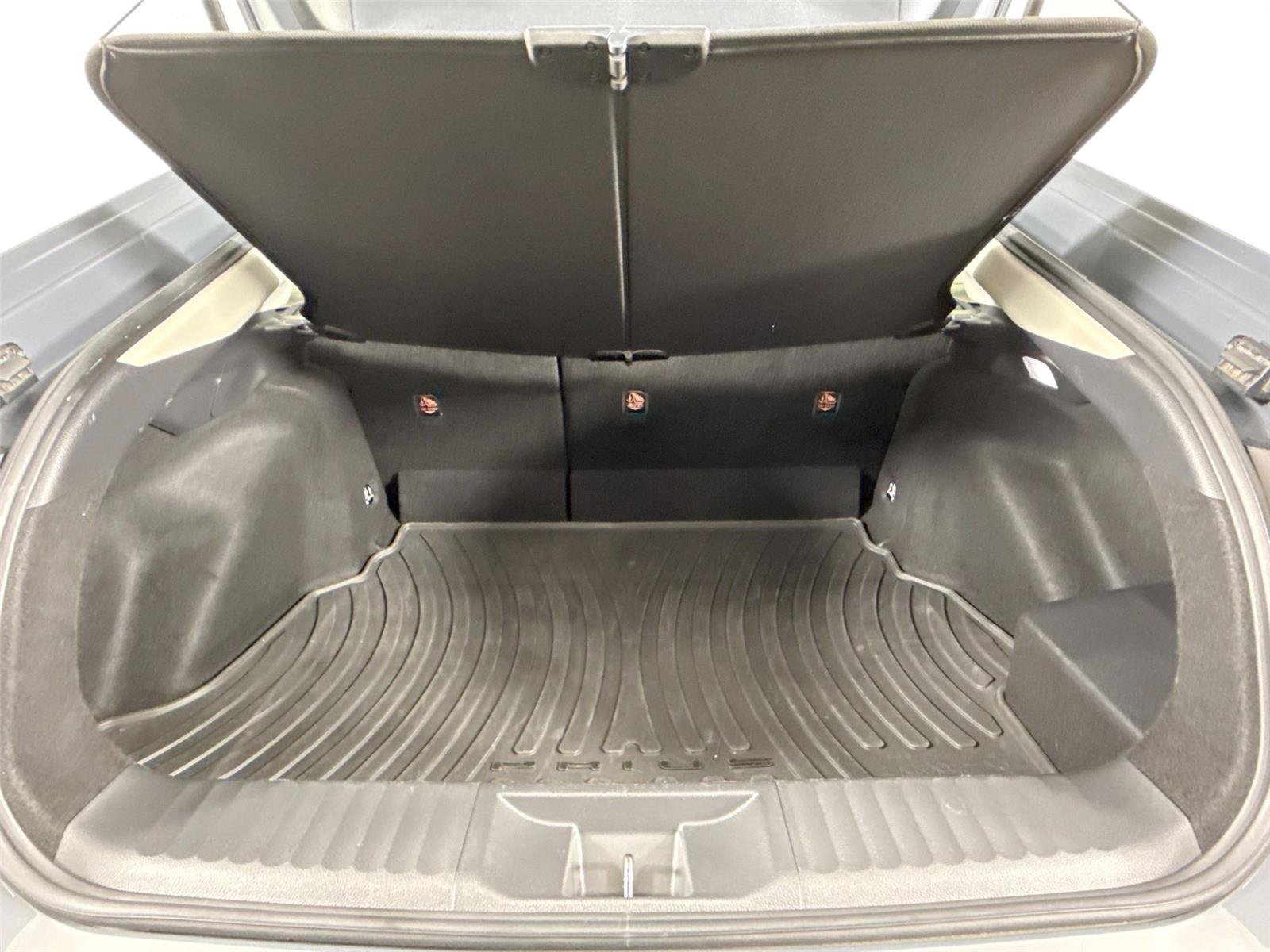 Certified 2023 Toyota Prius LE FWD image 35