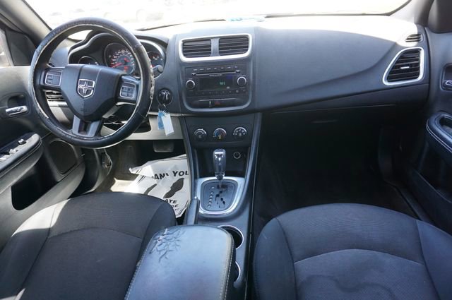 Used 2014 Dodge Avenger SE image 6