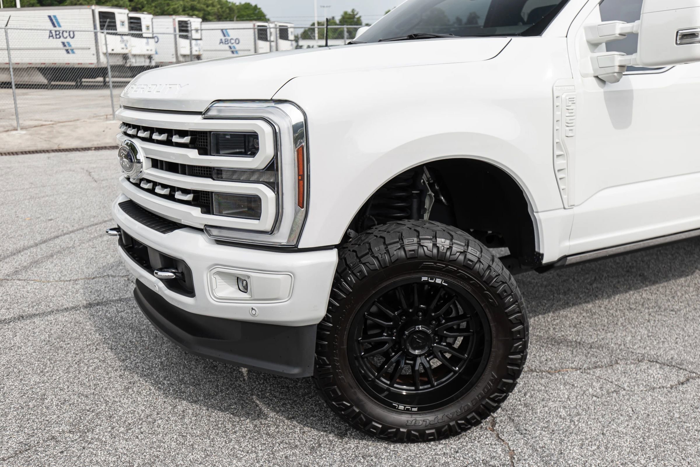 Used 2024 Ford F350 Platinum w/ FX4 Off-Road Package image 2